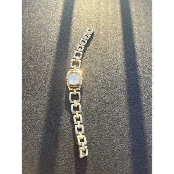 Mixed Lot of 6 Assorted Women's Wrist Watches Various Styles Used Untested - Picture 16 of 16